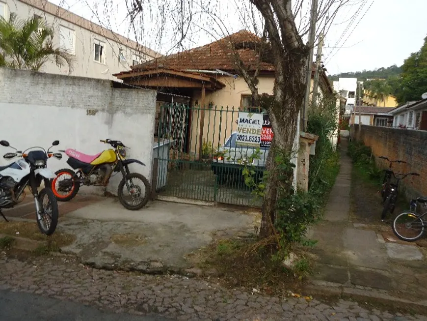 Foto 1 de Lote/Terreno à venda, 600m² em Camaquã, Porto Alegre