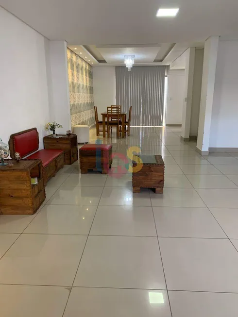 Foto 1 de Casa com 4 Quartos à venda, 293m² em Malhado, Ilhéus