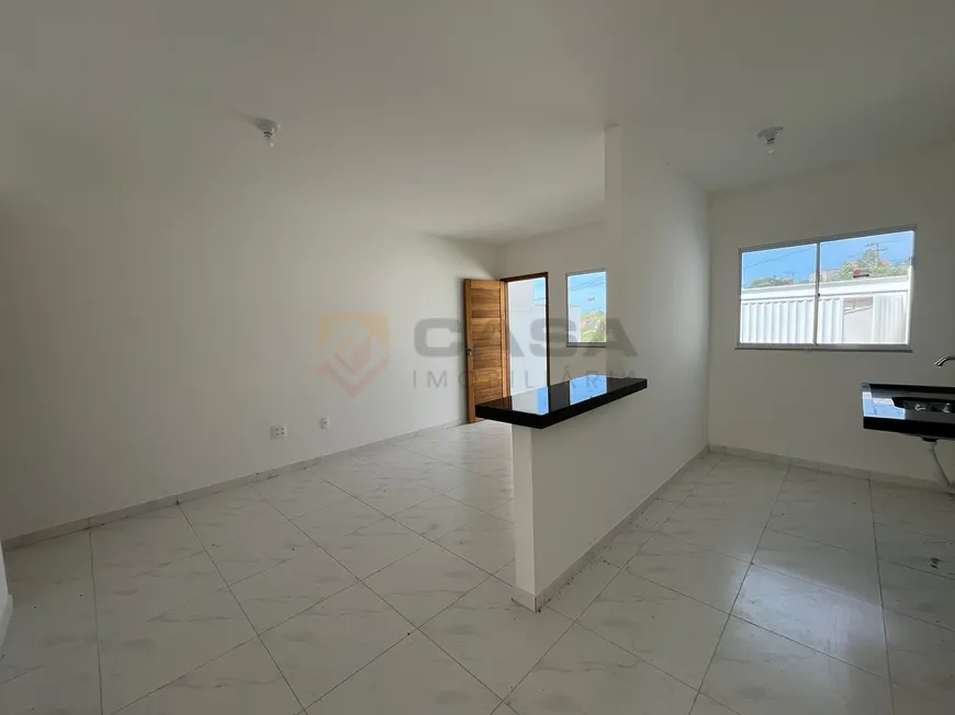 Foto 1 de Casa com 2 Quartos à venda, 60m² em Campinho Da Serra I, Serra