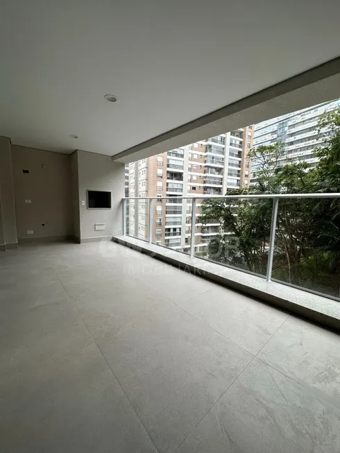 Foto 1 de Apartamento com 4 Quartos à venda, 160m² em América, Joinville