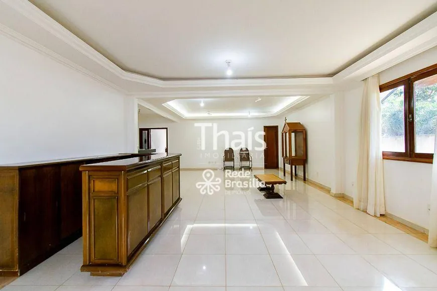 Foto 1 de Casa de Condomínio com 7 Quartos à venda, 700m² em Região dos Lagos, Sobradinho