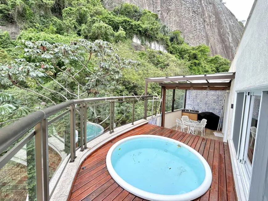 Foto 1 de Cobertura com 4 Quartos à venda, 203m² em Lagoa, Rio de Janeiro