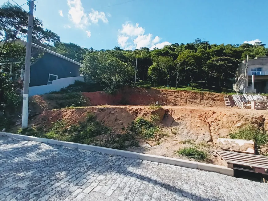 Foto 1 de Lote/Terreno à venda, 240m² em Várzea das Moças, São Gonçalo