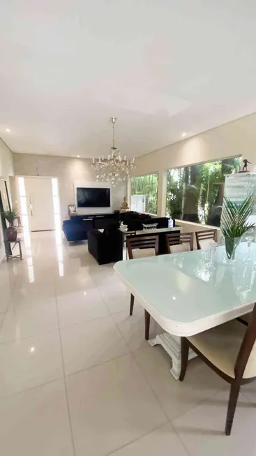 Foto 1 de Casa com 3 Quartos à venda, 258m² em Alphaville, Santana de Parnaíba