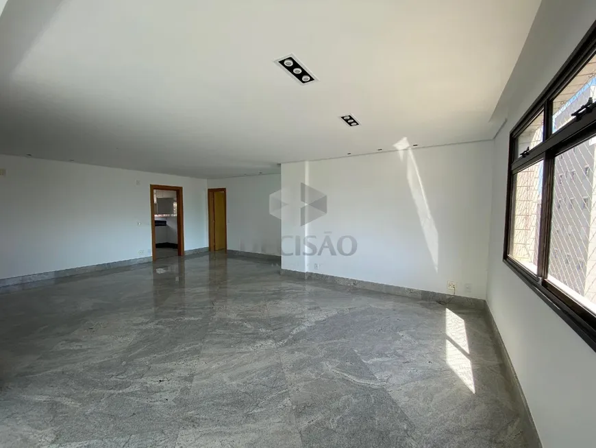 Foto 1 de Apartamento com 4 Quartos à venda, 212m² em Santa Lúcia, Belo Horizonte