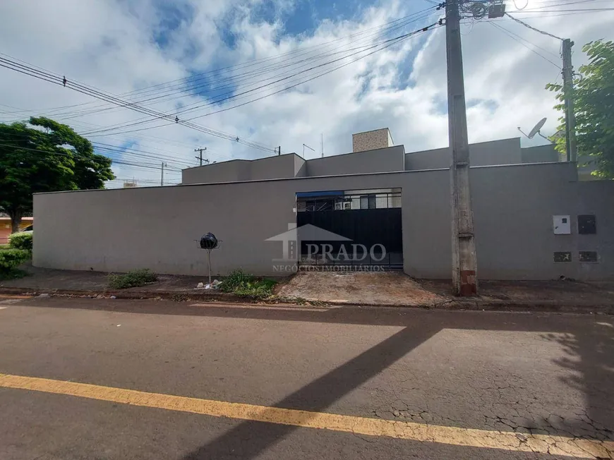 Foto 1 de Casa com 2 Quartos à venda, 80m² em Vila Romana, Ibiporã