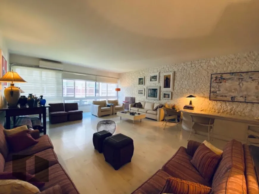 Foto 1 de Apartamento com 3 Quartos à venda, 170m² em Copacabana, Rio de Janeiro