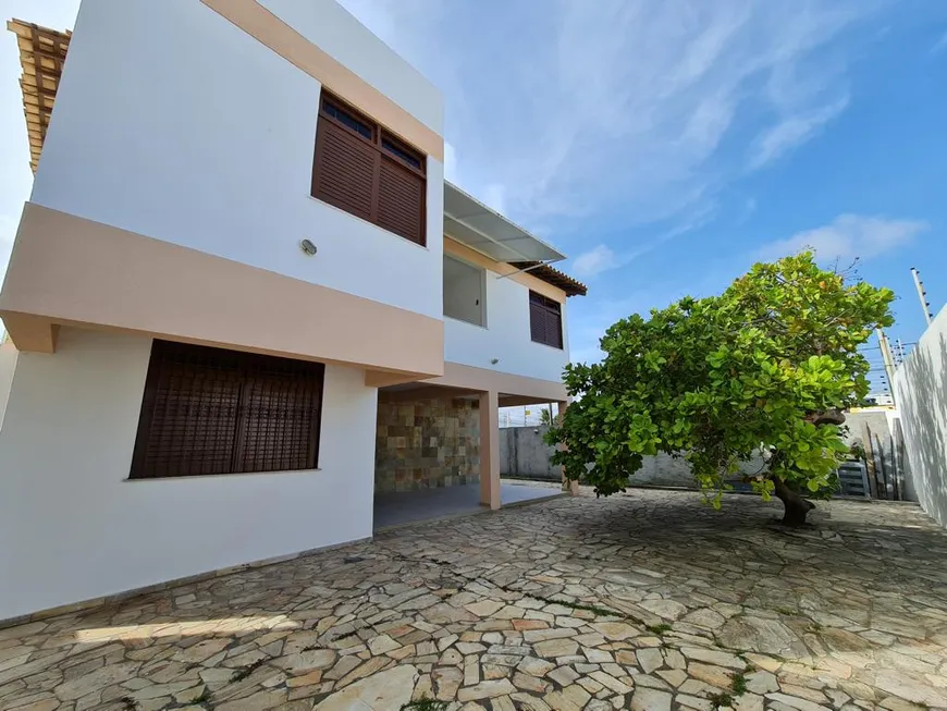 Foto 1 de Casa com 5 Quartos à venda, 480m² em Atalaia, Aracaju