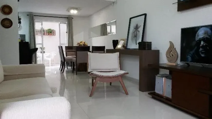 Foto 1 de Sobrado com 3 Quartos à venda, 85m² em Vila Bocaina, Mauá