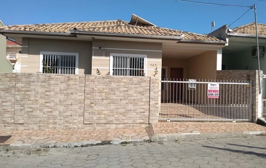 Foto 1 de Casa com 3 Quartos à venda, 180m² em Ingleses do Rio Vermelho, Florianópolis