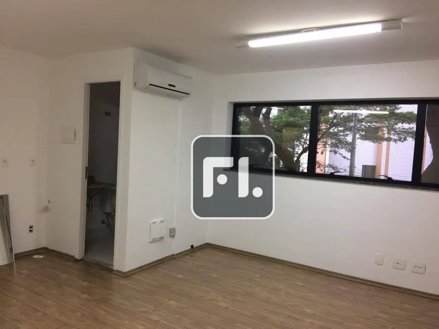 Foto 1 de Sala Comercial para venda ou aluguel, 90m² em Vila Olímpia, São Paulo