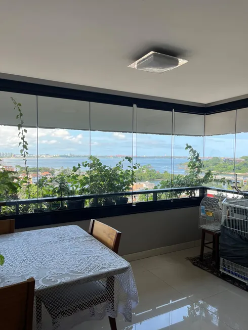 Foto 1 de Apartamento com 4 Quartos à venda, 235m² em Praia do Canto, Vitória