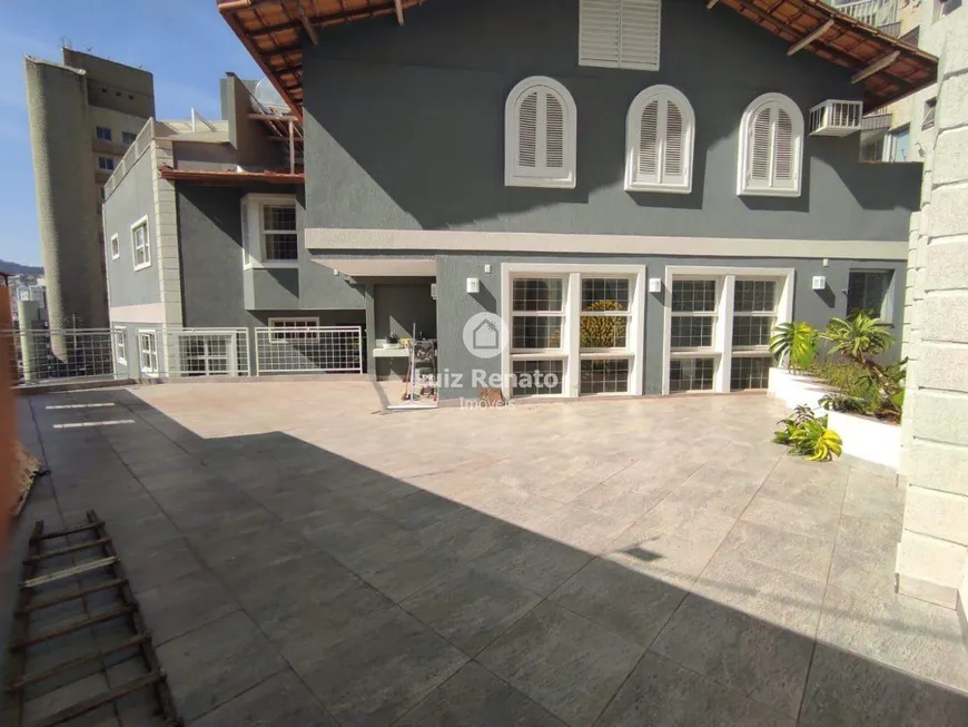 Foto 1 de Casa com 10 Quartos à venda, 516m² em São Pedro, Belo Horizonte
