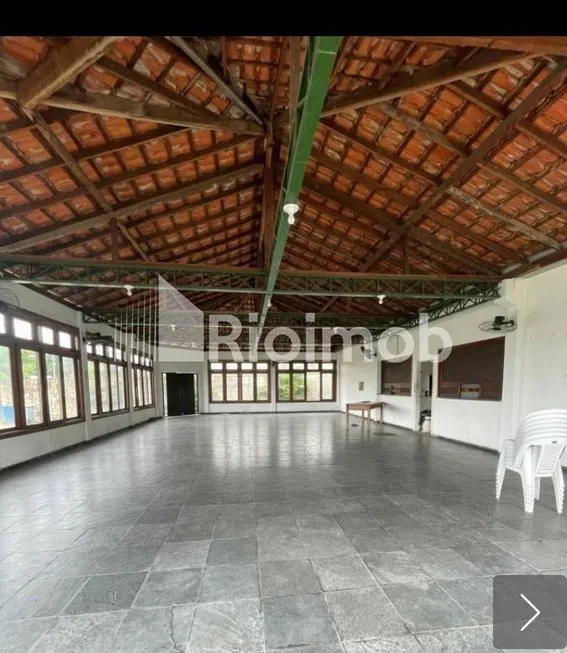 Foto 1 de Cobertura com 3 Quartos à venda, 120m² em Santa Cruz da Serra, Duque de Caxias