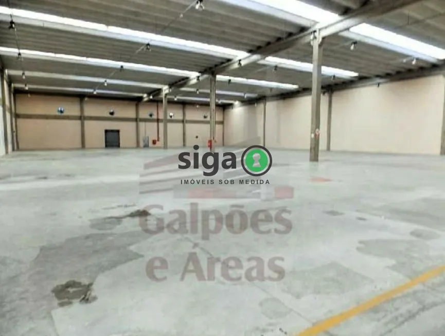 Foto 1 de Galpão/Depósito/Armazém para alugar, 2800m² em Tingidor, Embu das Artes