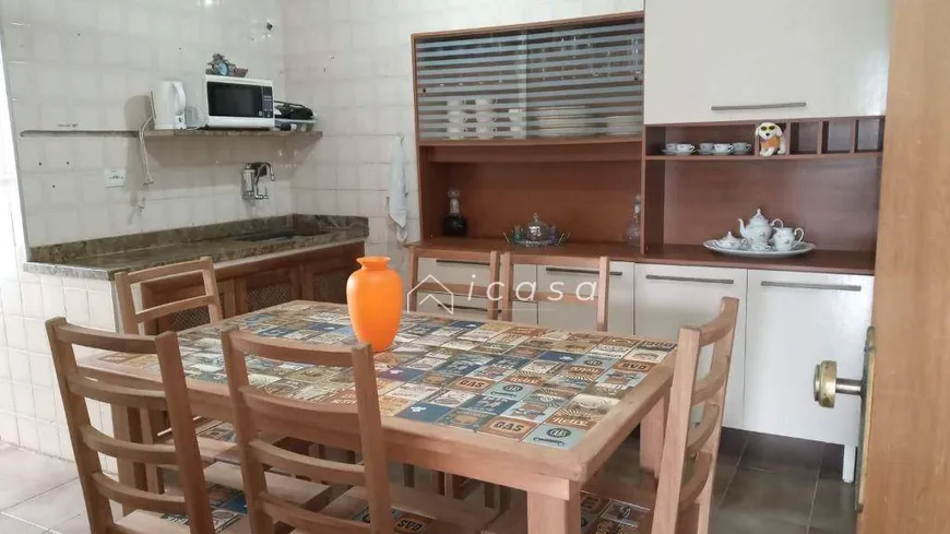 Foto 1 de Apartamento com 4 Quartos à venda, 121m² em Centro, Ubatuba