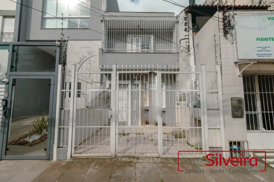 Foto 1 de Casa com 4 Quartos para venda ou aluguel, 140m² em Cidade Baixa, Porto Alegre