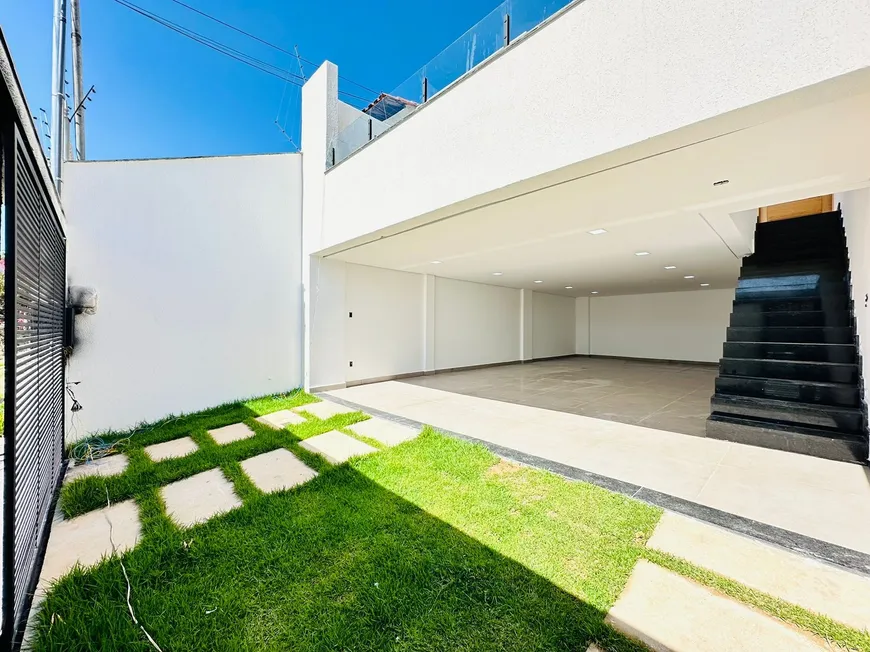 Foto 1 de Casa com 3 Quartos à venda, 190m² em Santa Amélia, Belo Horizonte