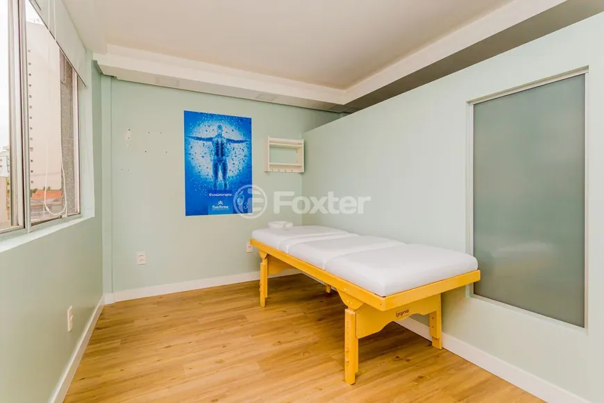 Foto 1 de Apartamento com 4 Quartos à venda, 59m² em Moinhos de Vento, Porto Alegre