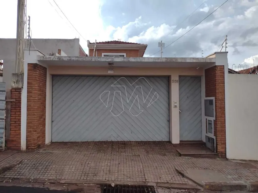 Foto 1 de Casa com 3 Quartos para venda ou aluguel, 236m² em Centro, Araraquara