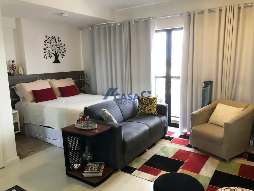 Foto 1 de Apartamento com 1 Quarto à venda, 33m² em Centro, Curitiba