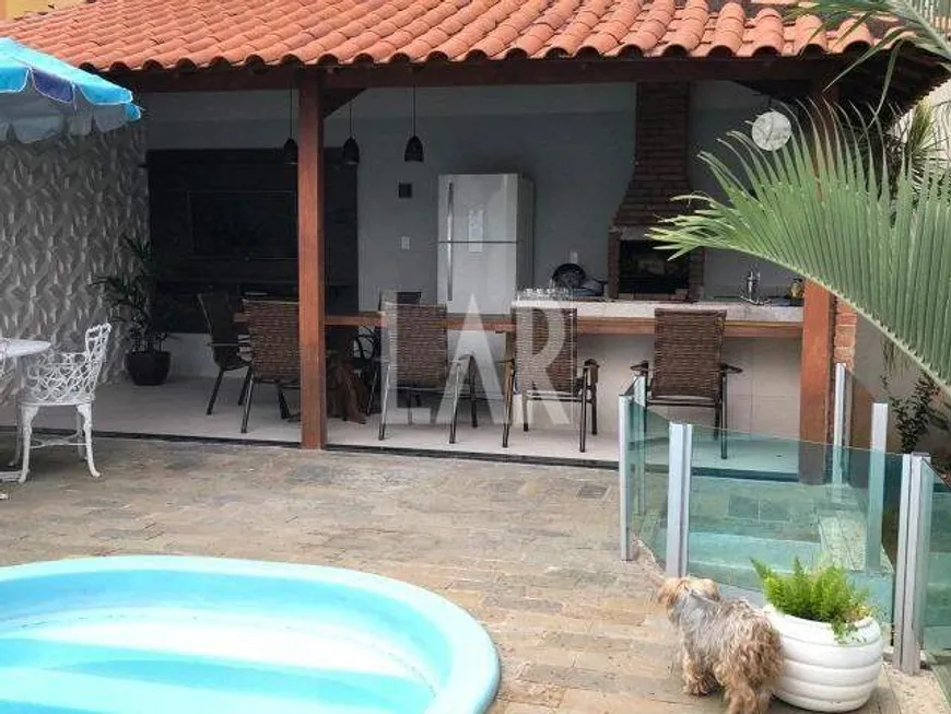 Foto 1 de Casa com 4 Quartos à venda, 300m² em Santa Amélia, Belo Horizonte