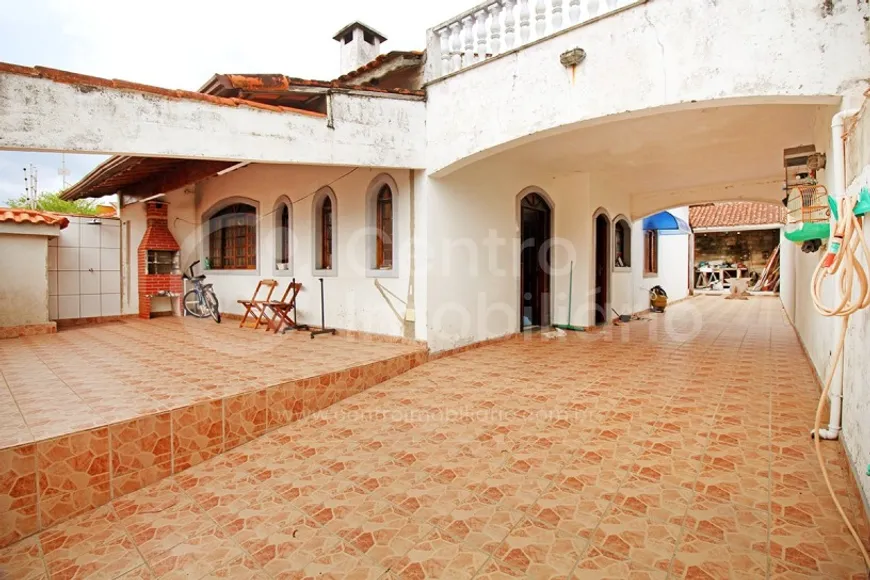 Foto 1 de Casa com 4 Quartos à venda, 170m² em Balneario Josedy , Peruíbe
