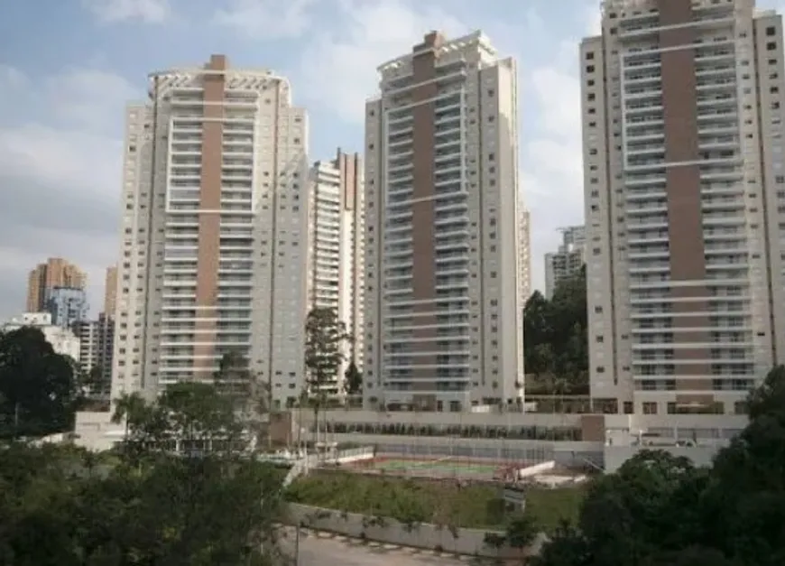 Foto 1 de Apartamento com 4 Quartos à venda, 200m² em Vila Andrade, São Paulo