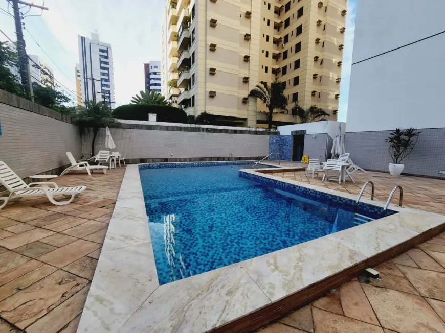 Foto 1 de Apartamento com 4 Quartos à venda, 127m² em Itaigara, Salvador