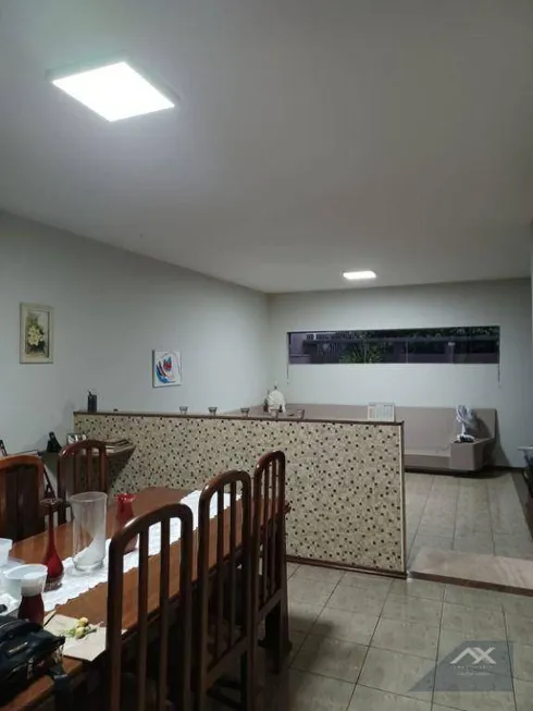 Foto 1 de Casa com 3 Quartos para venda ou aluguel, 266m² em Vila Cidade Universitária, Bauru