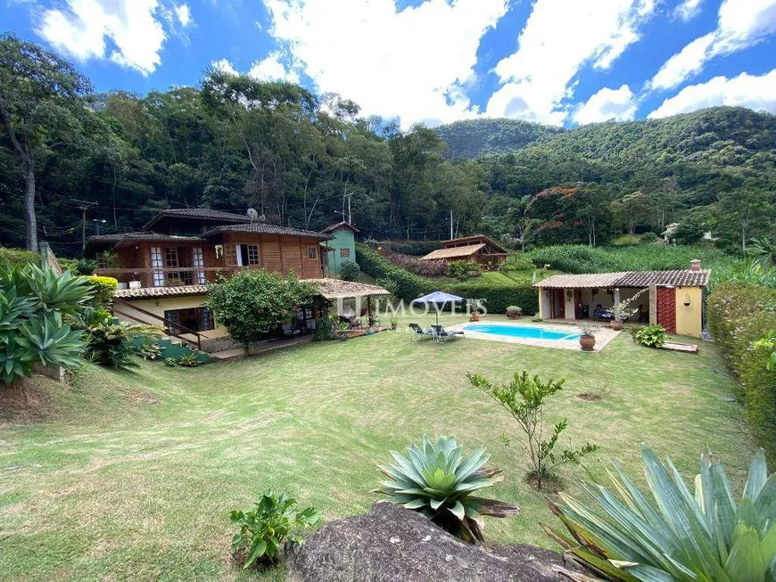 Foto 1 de Casa de Condomínio com 3 Quartos à venda, 262m² em Pedro do Rio, Petrópolis