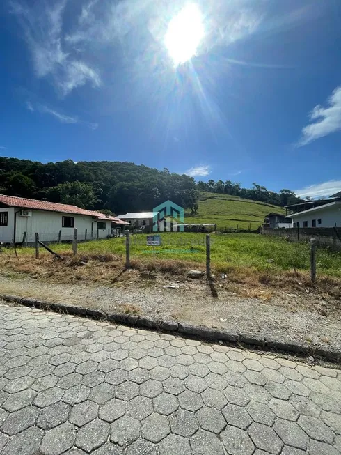 Foto 1 de Lote/Terreno à venda, 800m² em Fundos, Biguaçu