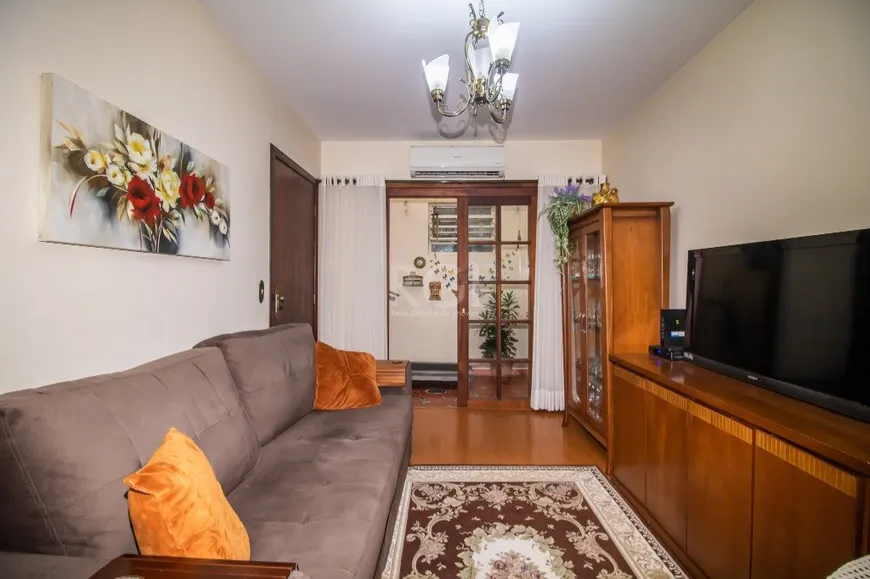 Foto 1 de Casa com 3 Quartos à venda, 289m² em Partenon, Porto Alegre
