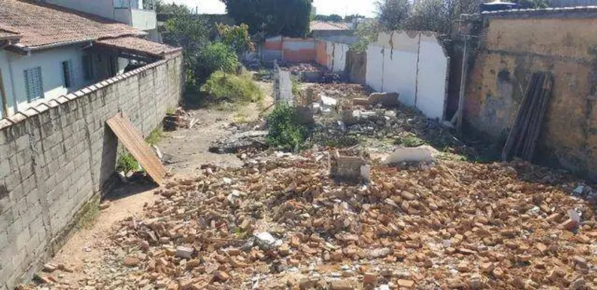 Foto 1 de Lote/Terreno à venda, 500m² em Vila São José, Taubaté