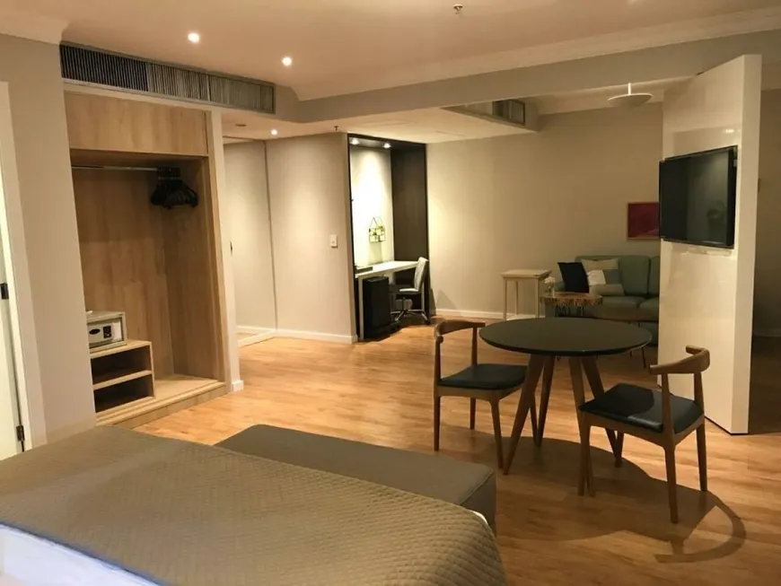 Foto 1 de Flat com 1 Quarto à venda, 27m² em Morumbi, São Paulo