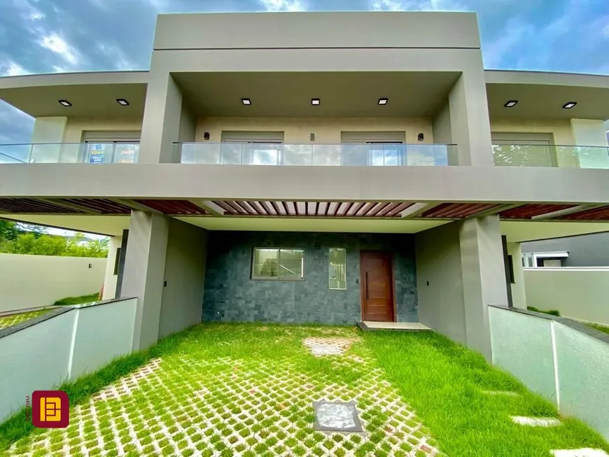 Foto 1 de Casa com 3 Quartos à venda, 163m² em Campeche, Florianópolis