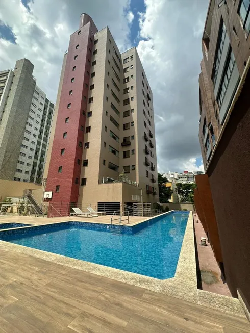 Foto 1 de Apartamento com 4 Quartos à venda, 165m² em Santo Antônio, Belo Horizonte