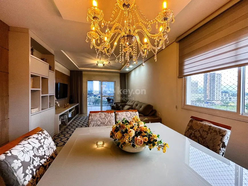 Foto 1 de Apartamento com 3 Quartos à venda, 120m² em Vila Moema, Tubarão