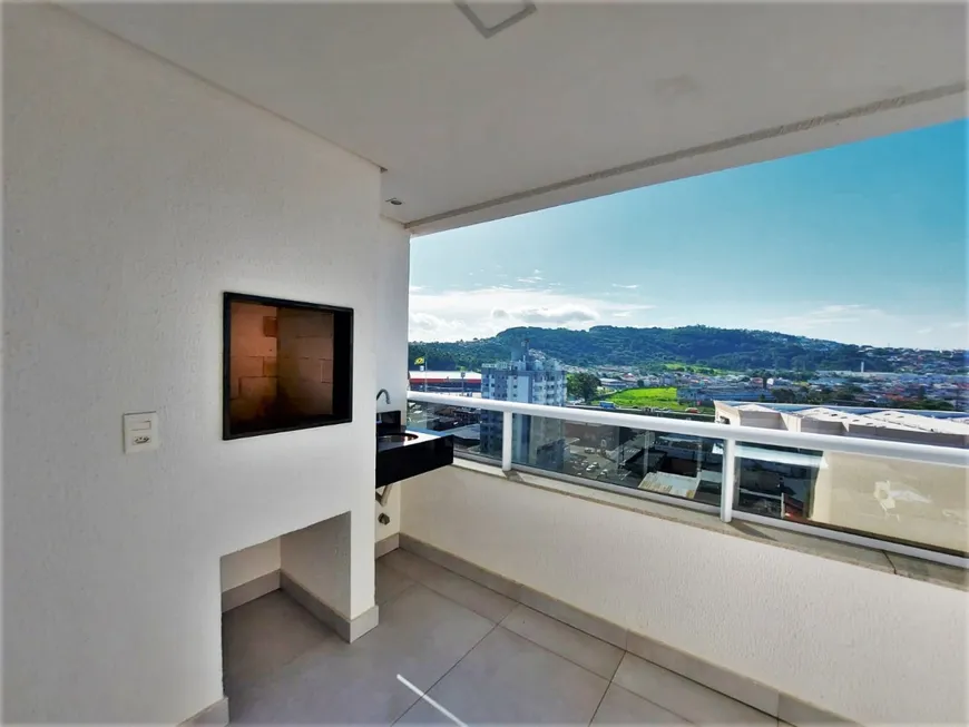 Foto 1 de Apartamento com 2 Quartos à venda, 74m² em Kobrasol, São José