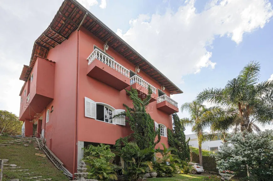 Foto 1 de Casa de Condomínio com 7 Quartos à venda, 550m² em Vila Castela , Nova Lima