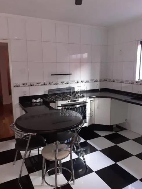 Foto 1 de Sobrado com 3 Quartos à venda, 213m² em Utinga, Santo André