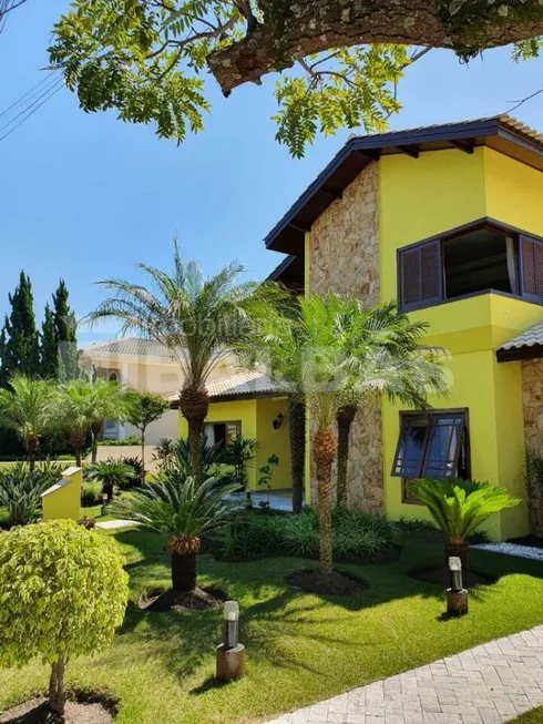 Foto 1 de Sobrado com 4 Quartos para venda ou aluguel, 811m² em Fazenda Rincao, Arujá