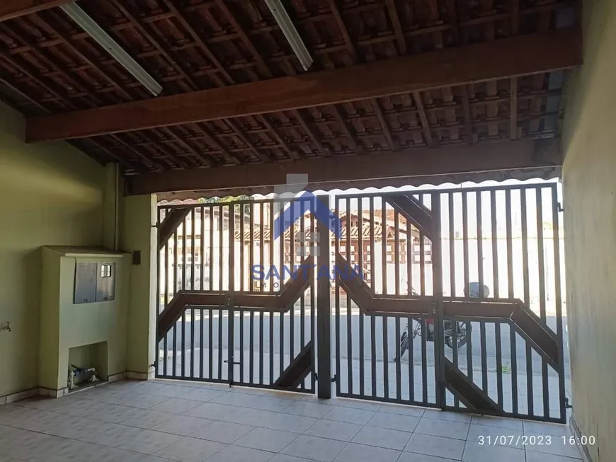 Foto 1 de Casa com 2 Quartos à venda, 100m² em Parque Senhor do Bonfim, Taubaté