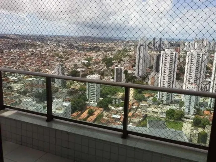 Foto 1 de Apartamento com 4 Quartos à venda, 130m² em Casa Amarela, Recife