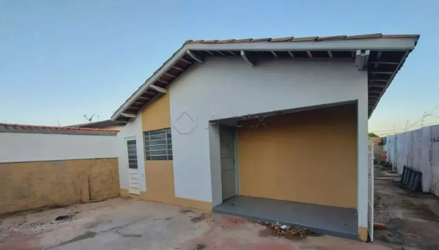 Foto 1 de Casa com 2 Quartos à venda, 66m² em Antônio Zanaga II, Americana