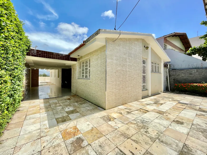 Foto 1 de Casa com 4 Quartos à venda, 282m² em São João do Tauape, Fortaleza