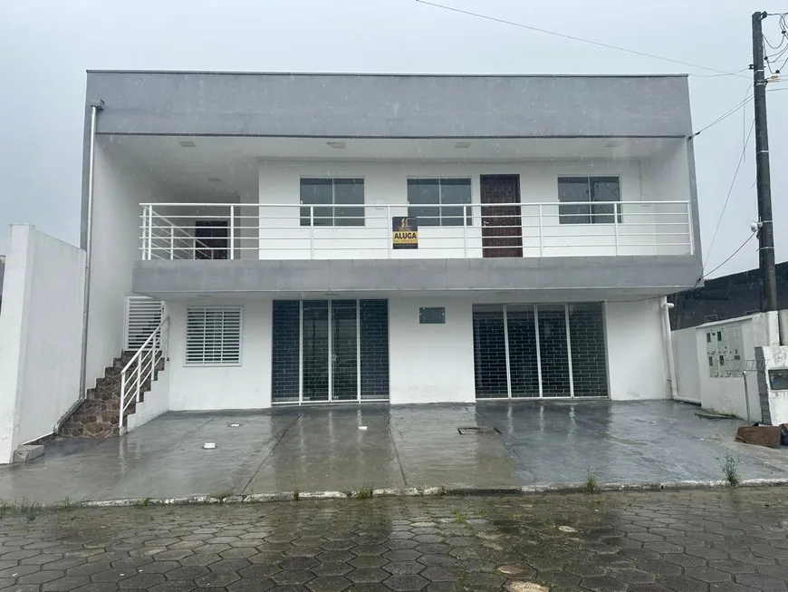 Foto 1 de Apartamento com 3 Quartos para alugar, 100m² em Espinheiros, Itajaí