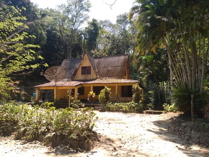 Foto 1 de Fazenda/Sítio com 3 Quartos à venda, 200m² em Serra Do Mato Grosso, Saquarema