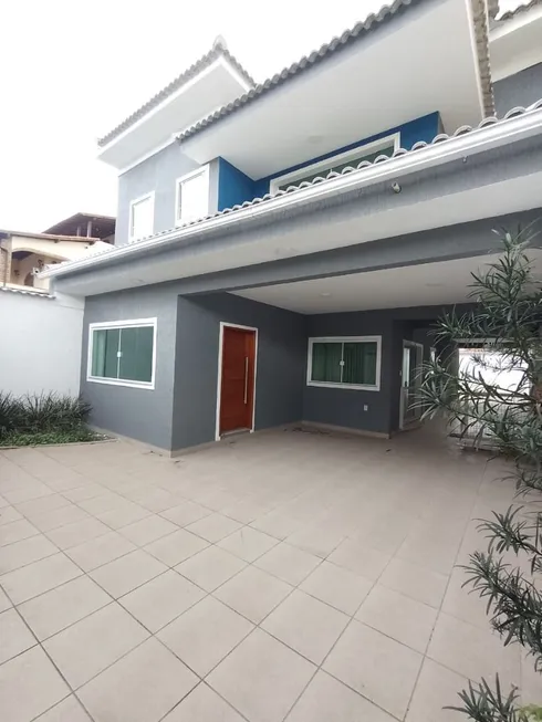 Foto 1 de Casa com 3 Quartos à venda, 350m² em Campo Grande, Rio de Janeiro