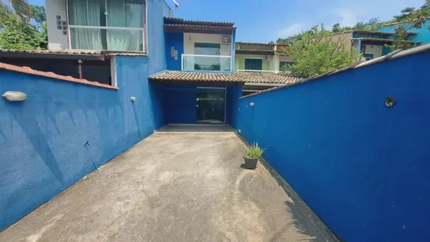 Foto 1 de Casa de Condomínio com 2 Quartos à venda, 100m² em Maria Paula, São Gonçalo